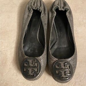 Tory Burch Textured Black and Gray Flats